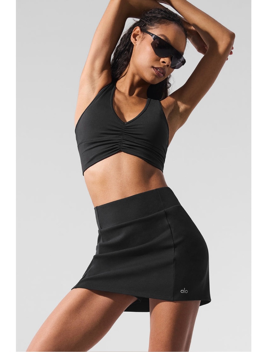 ALO YOGA Wild Thing Bra in Black Size XS - Picture 2 of 11